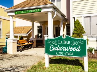 3 Village Cir APT 104, Stroudsburg, PA