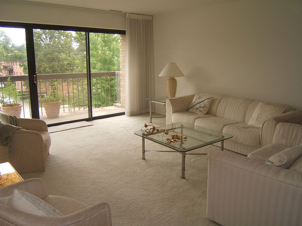 2nd image of 1103 N Mill St APT 310