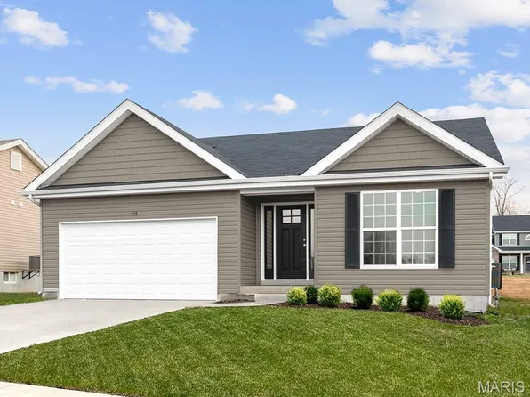 540 Apple Orchard Ln, Wentzville, MO 63385