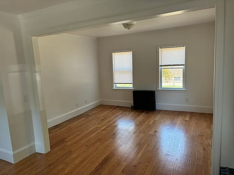 296 Park St — Photo 11
