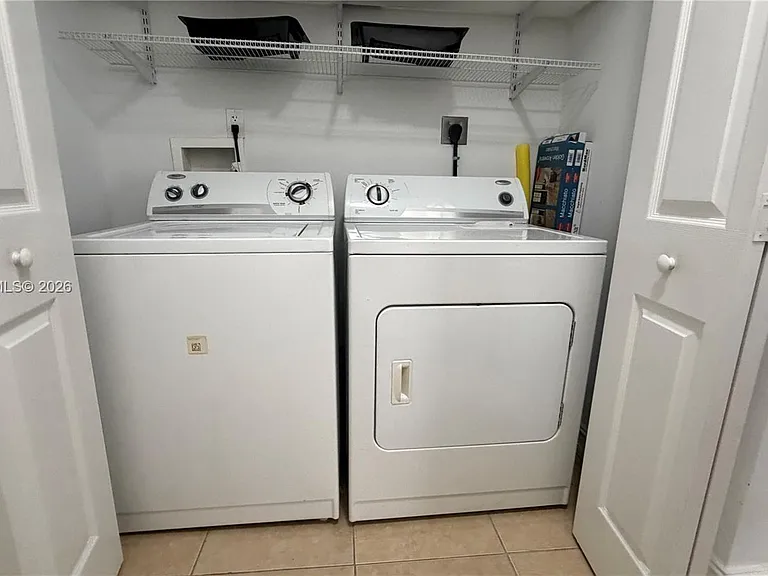 3001 NE 185th St #129 — Photo 31