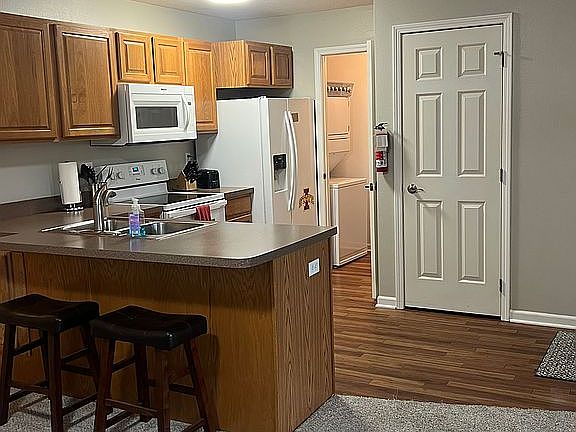 4th image of 514 E Olive St APT 509