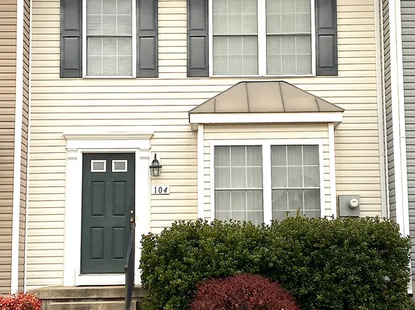 104 Windstone Dr, Winchester, VA 22602