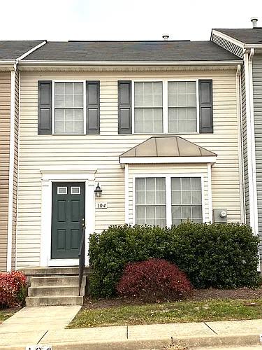 104 Windstone Dr Photo 1