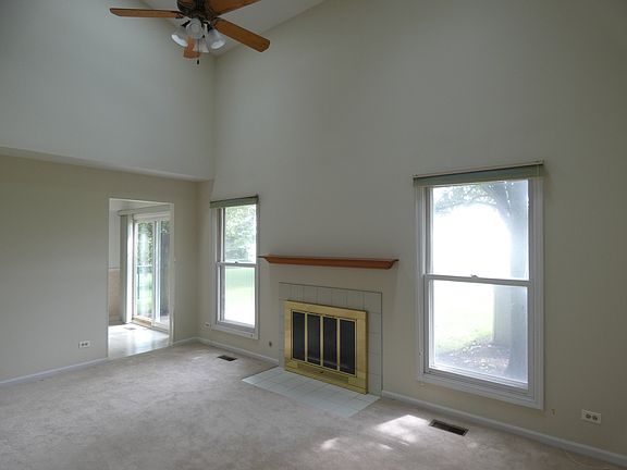 3rd image of 1511 S Pembroke Dr #1511
