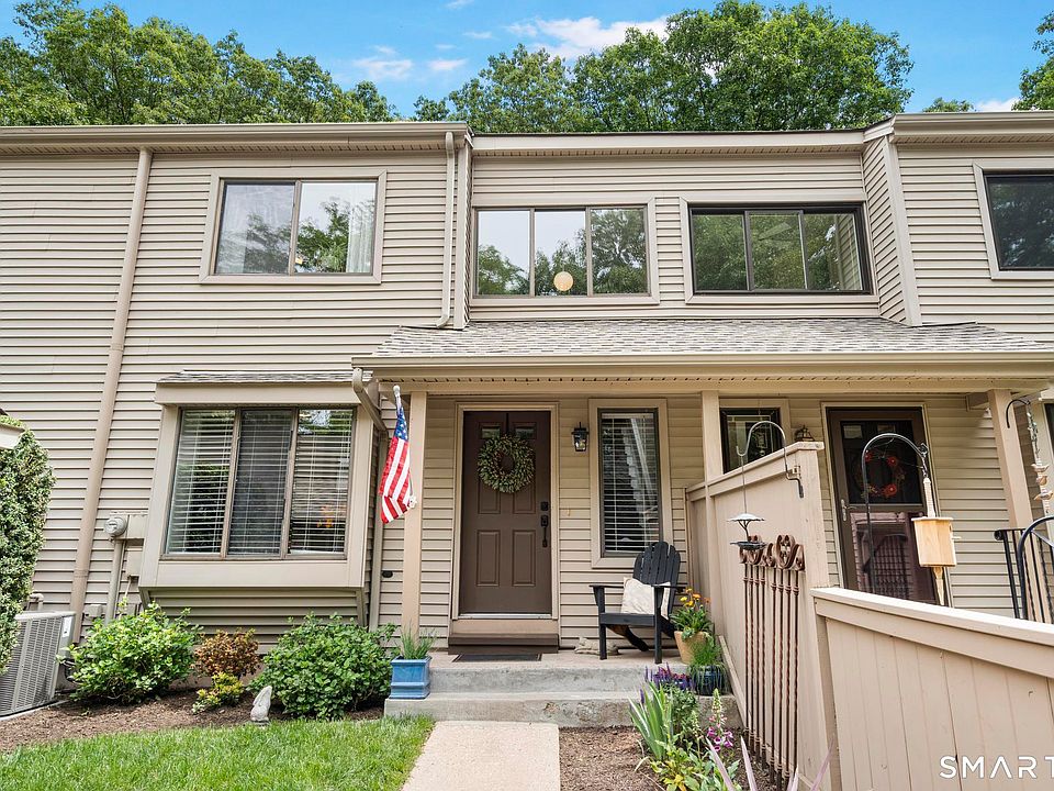 1st image of 87 Farmington Chase Crescent #87
