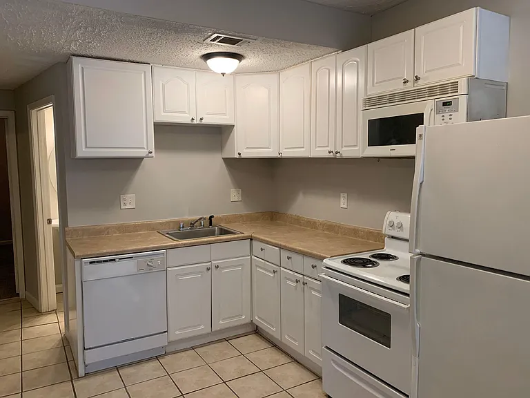 4417 Coopers Creek Dr SE — Photo 19