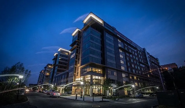 RiverParc at Port Imperial — Photo 51