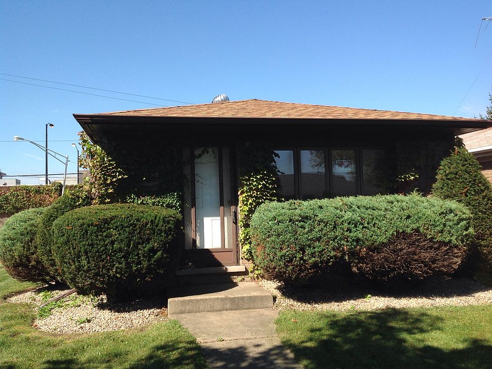 1st image of 12758 S Saginaw Ave