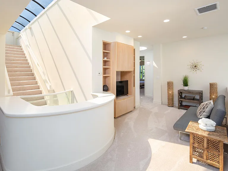 4343 Kahala Ave — Photo 28