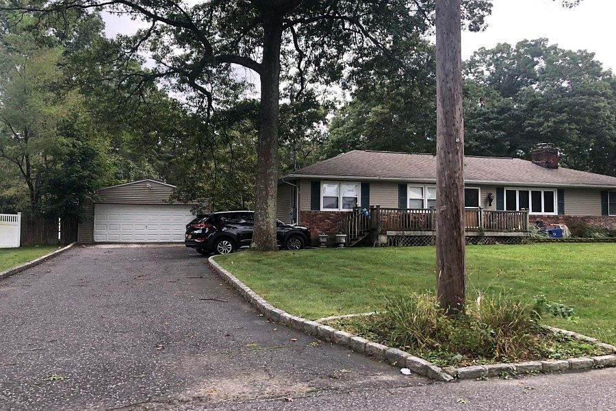 254 Peconic St, Ronkonkoma, NY 11779 Zillow