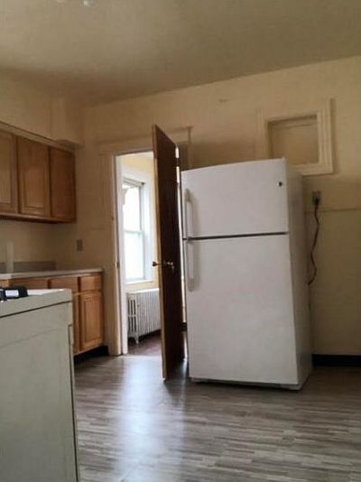 2nd image of 220 S 9th Ave APT 1