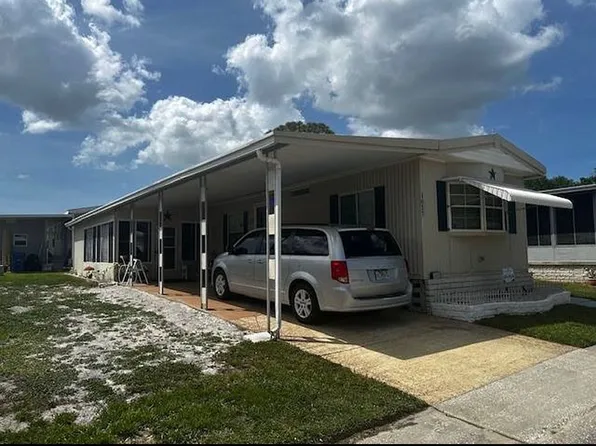 15666 49th St N #1037, Clearwater, FL 33762