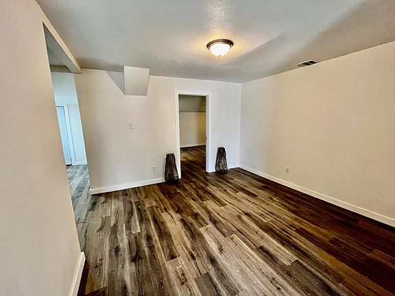 3rd image of 520 N San Ignacio Ave