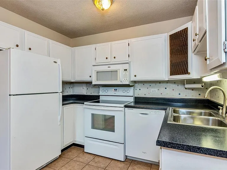 9340 E Center Ave #7C — Photo 1