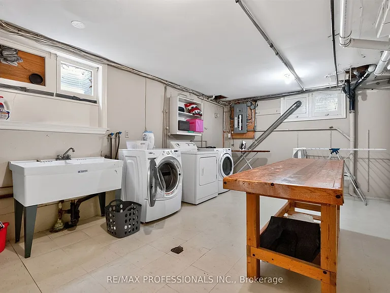 89 Valecrest Dr — Photo 28