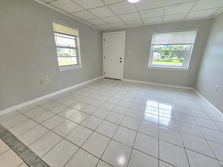 56 Norwood Dr — Photo 4