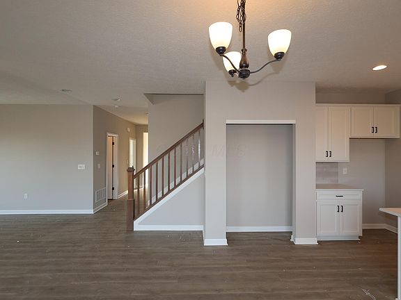 3rd image of 4577 Burgstaller Ct