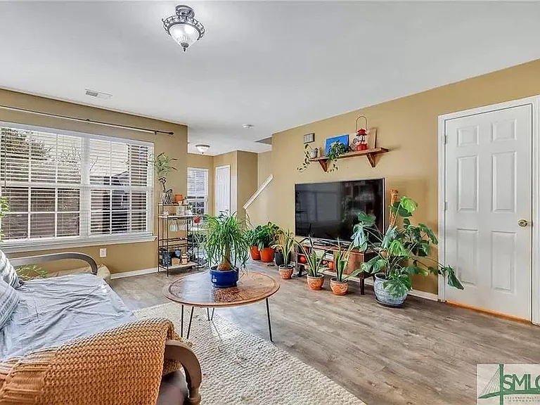 137 Fairgreen St — Photo 22