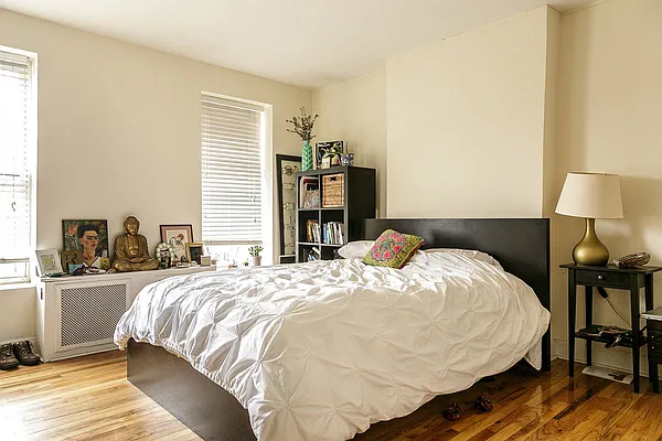 Rented by Engel and Volkers Brownstone Brooklyn | media 2