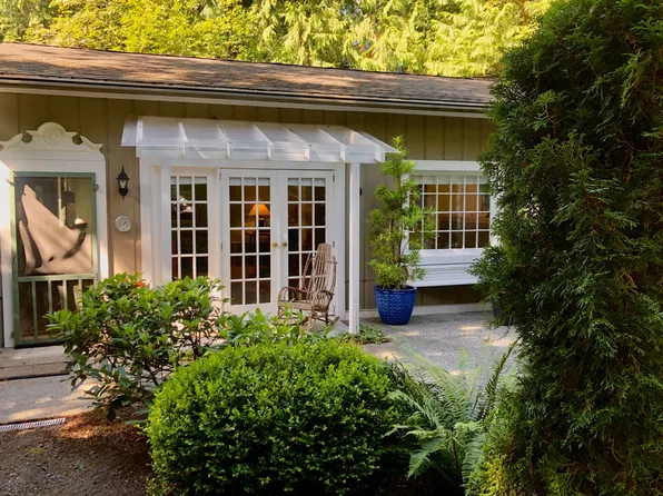 6159 NE Old Mill Rd, Bainbridge Island, WA 98110