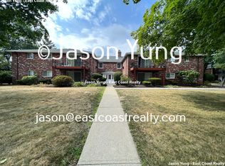 37 Fountain Ln APT 12, Weymouth, MA 02190