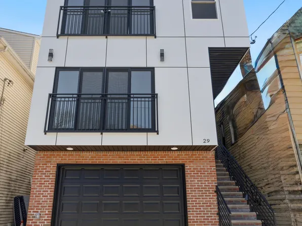 29 Kent St Floor 2, Newark, NJ 07108