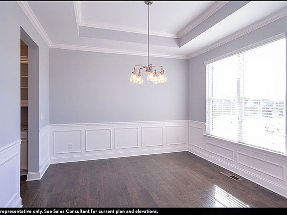 5th image of 23 Buckhorn Ct