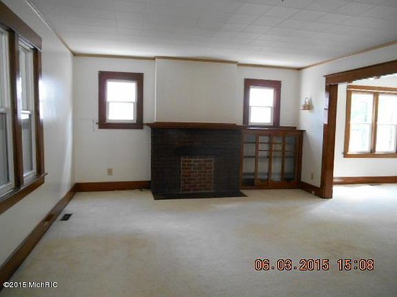 2nd image of 2119 Francis Ave SE