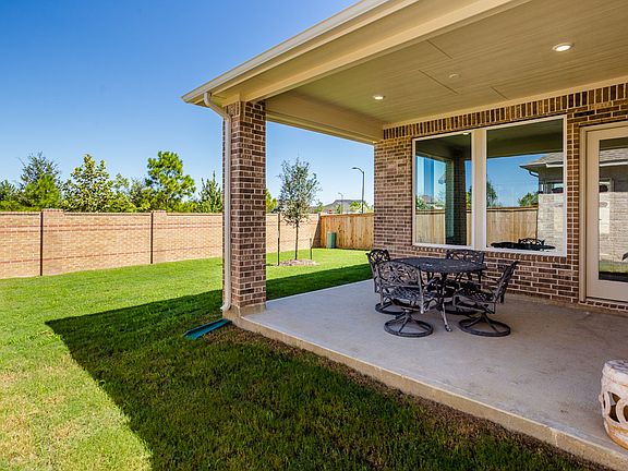 13206 S Salmon River Circle Cypress Covered Patio