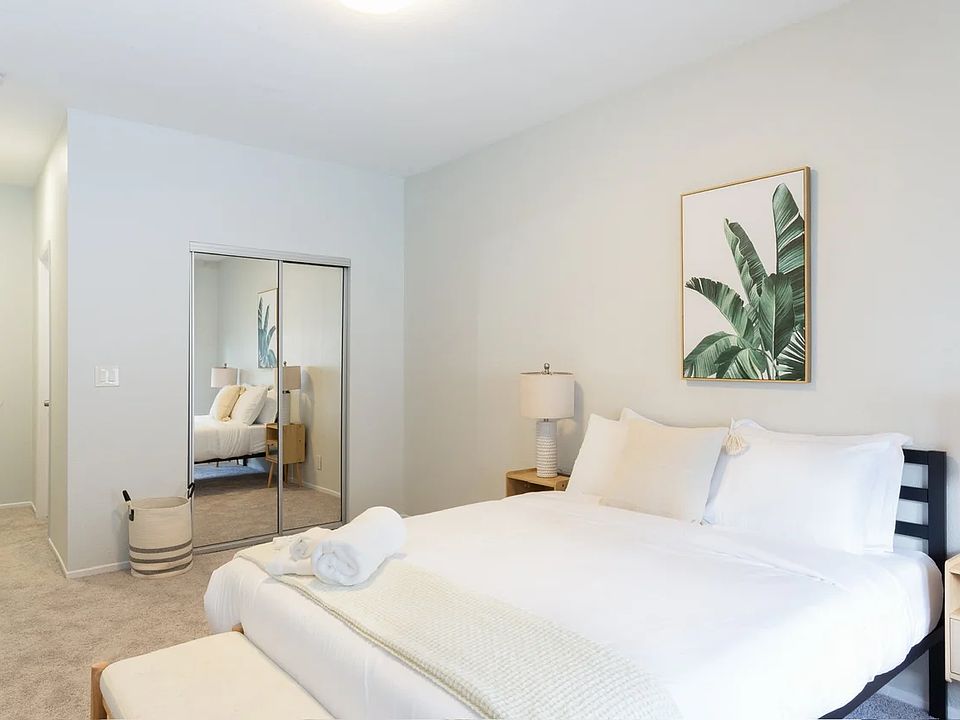 1st image of 711 N Sweetzer Ave APT 105