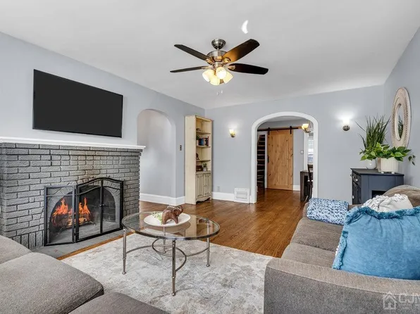 1405 Brown Pl, Rahway, NJ 07065