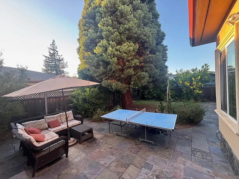 596 Pettis Ave — Photo 5
