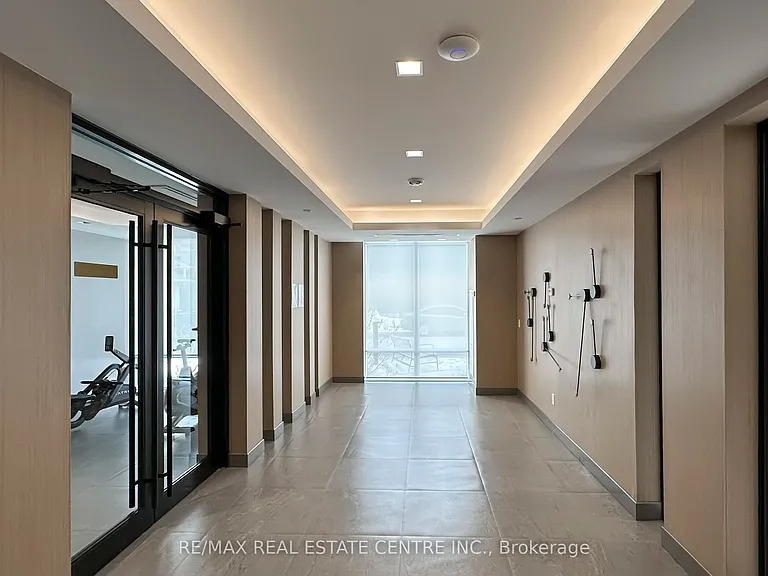 1010 Dundas St E #Penthouse 12 — Photo 36