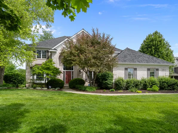 14584 N Somerset Cir, Libertyville, IL 60048
