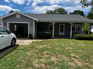 217 Walnut Dr, Marietta, OH 45750