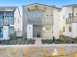 27345 Creekwood Ln, Valencia, CA 91381