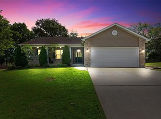 30 Sheffield Dr, Troy, MO 63379