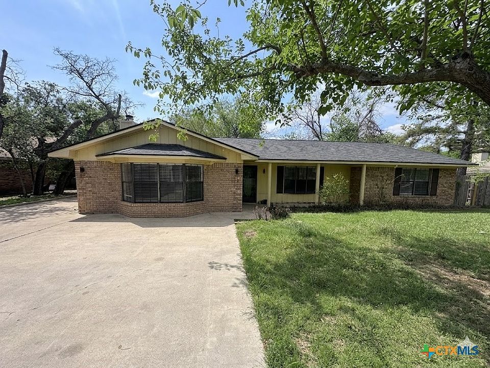 1st image of 189 Woodland Trl