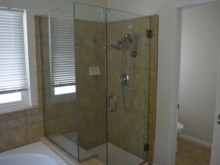 24811 Cutter — Photo 14