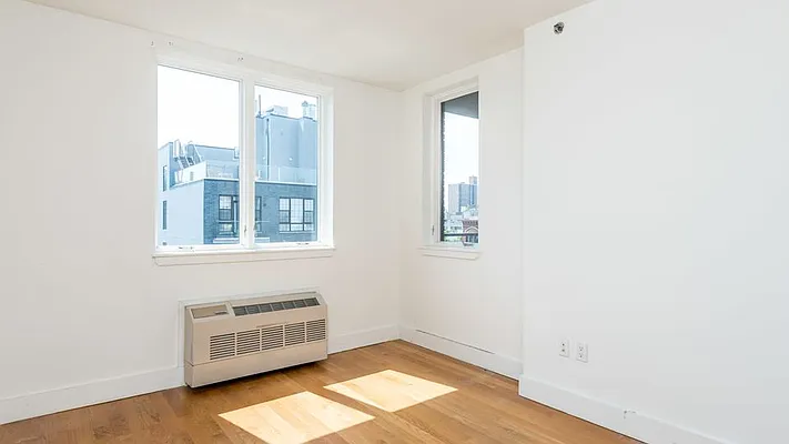 Rented by Nooklyn NYC LLC | media 6