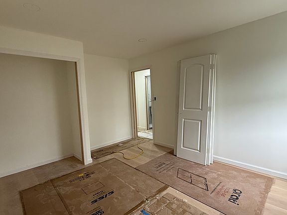 5th image of 2175 McClellan St #1