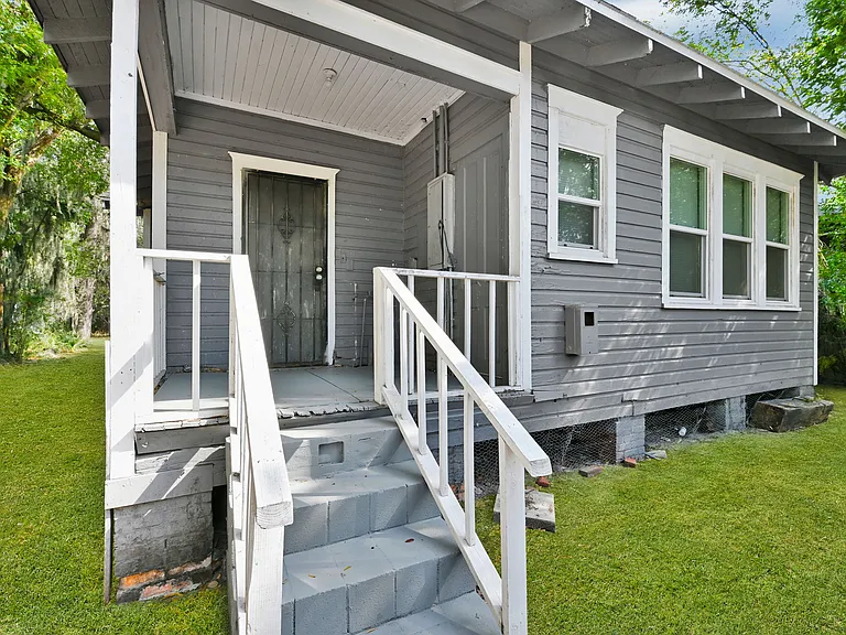 326 Basswood St — Photo 22
