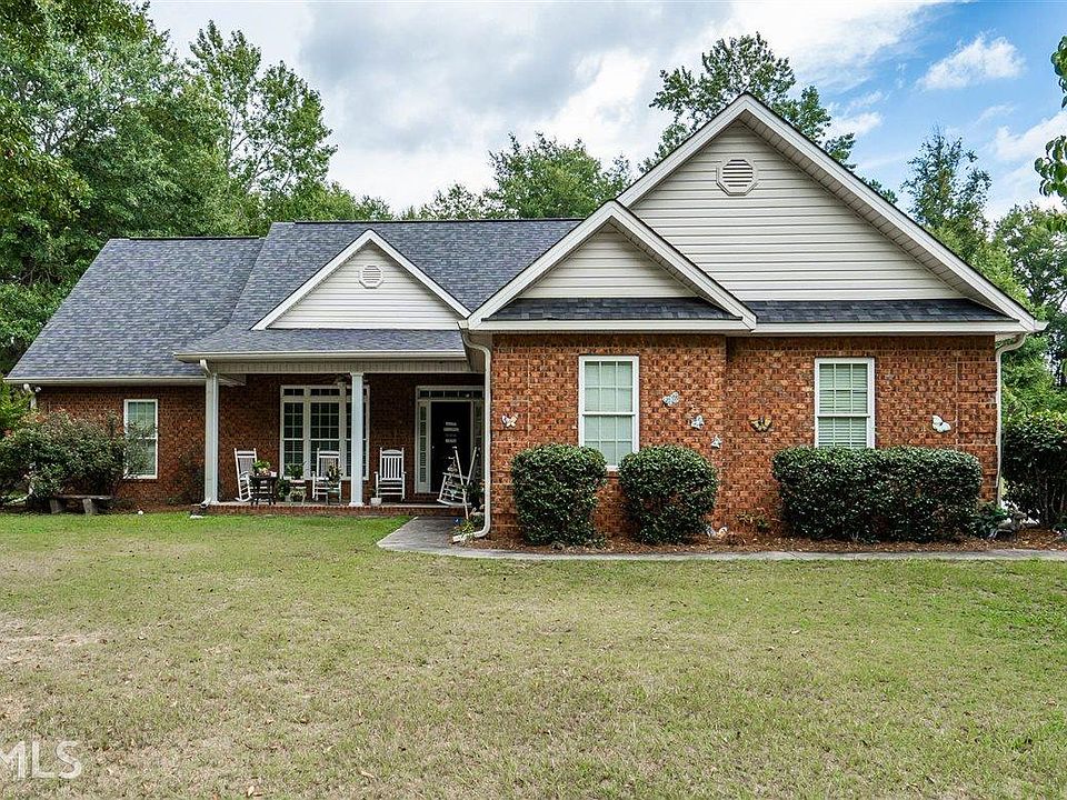 1st image of 274 Hidden Creek Cir