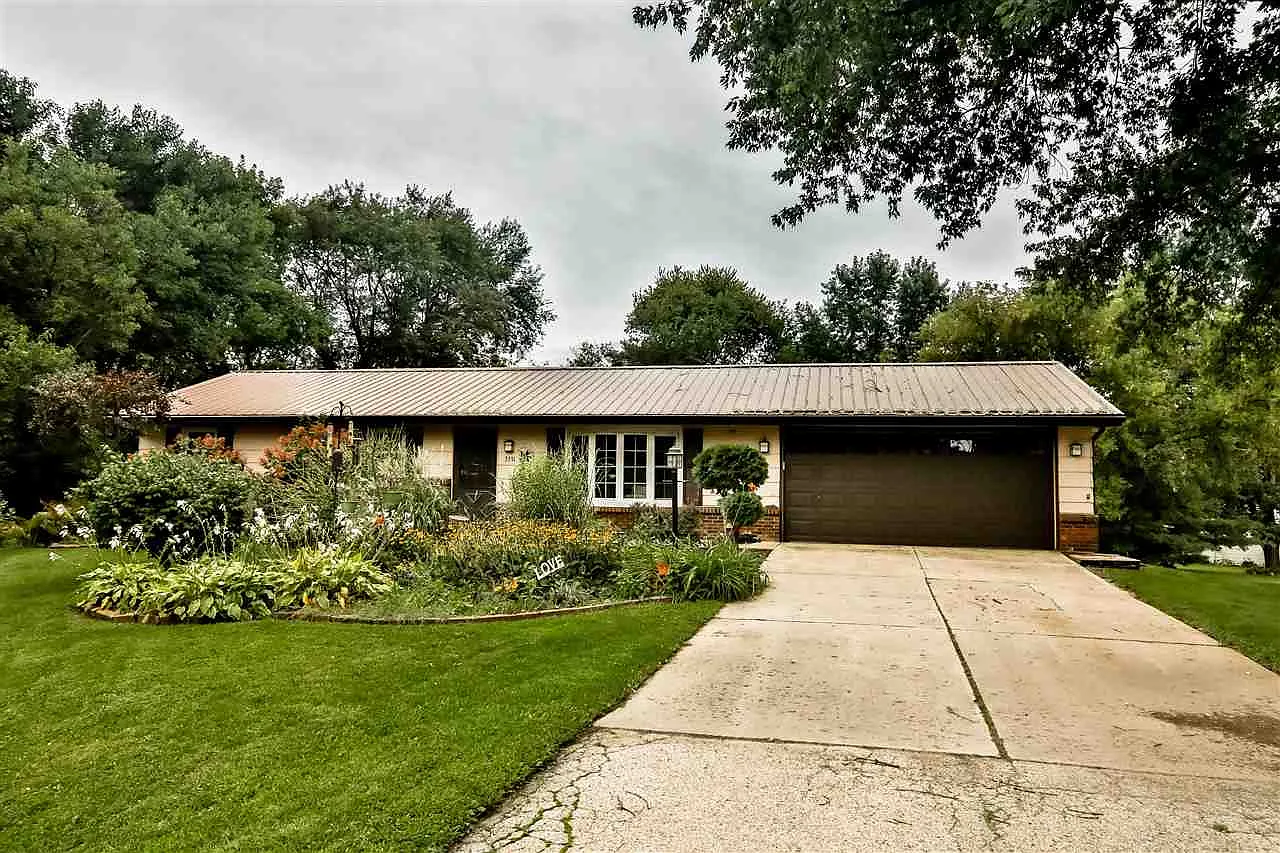 3331 Ironwood Ave photo 1