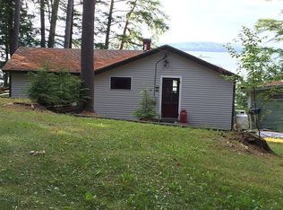 89 Kingfisher Ln, Unity, ME 04988