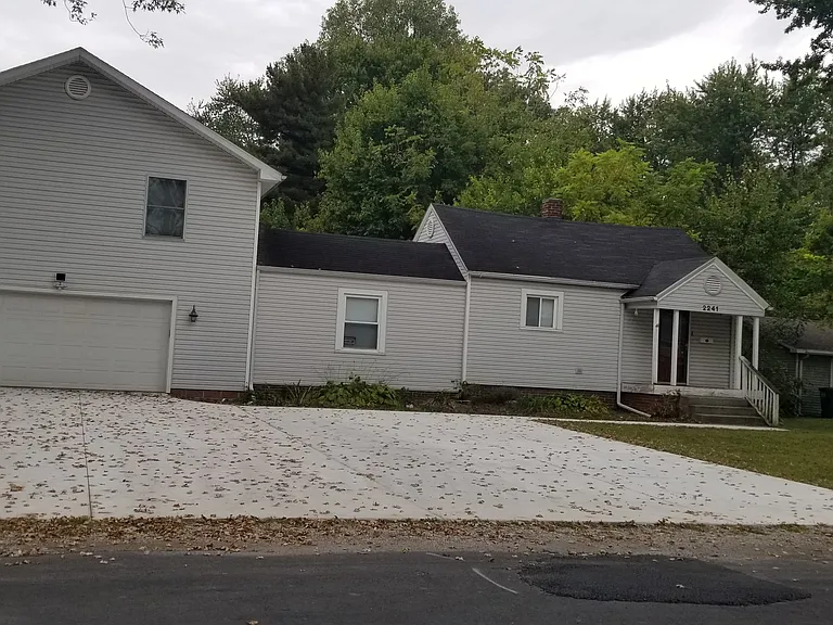 2241 Vaness Dr #A — Photo 1