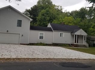 2241 Vaness Dr, Toledo, OH 43615