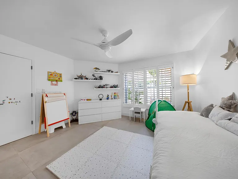 4117 W Palm Aire Dr #B2 — Photo 11