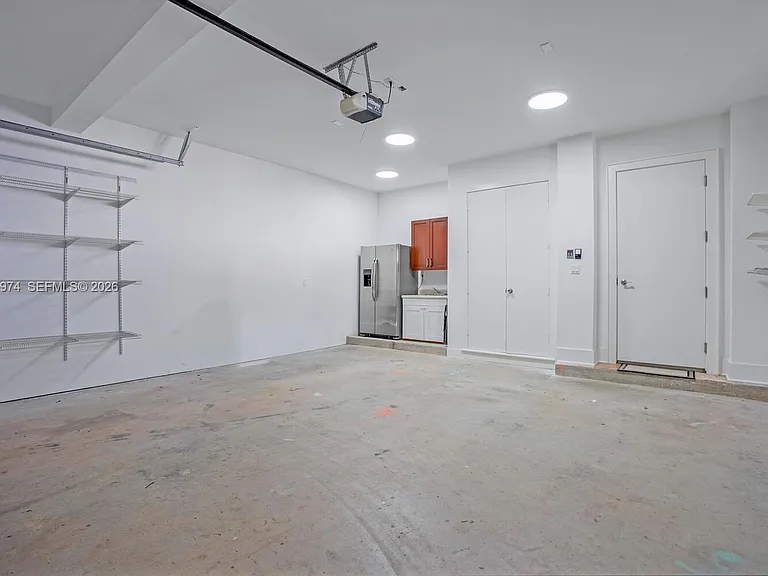 3072 Carter St — Photo 25